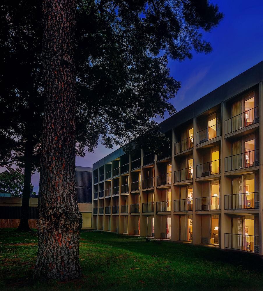 Historic Whispering Woods Hotel & Conference Center Olive Branch Ngoại thất bức ảnh