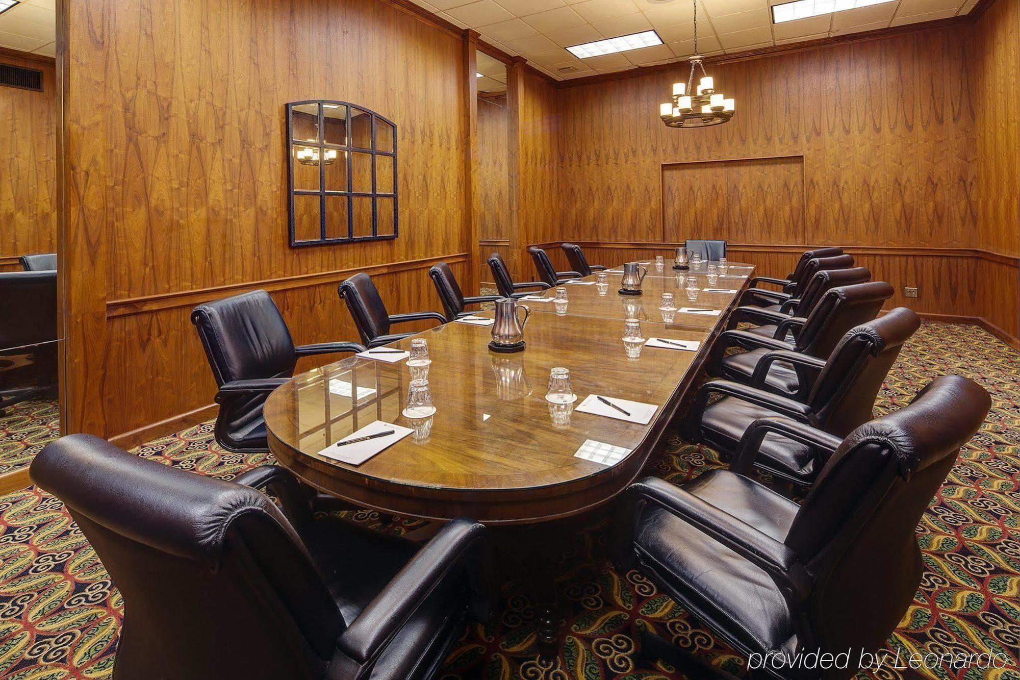 Historic Whispering Woods Hotel & Conference Center Olive Branch Kinh doanh bức ảnh